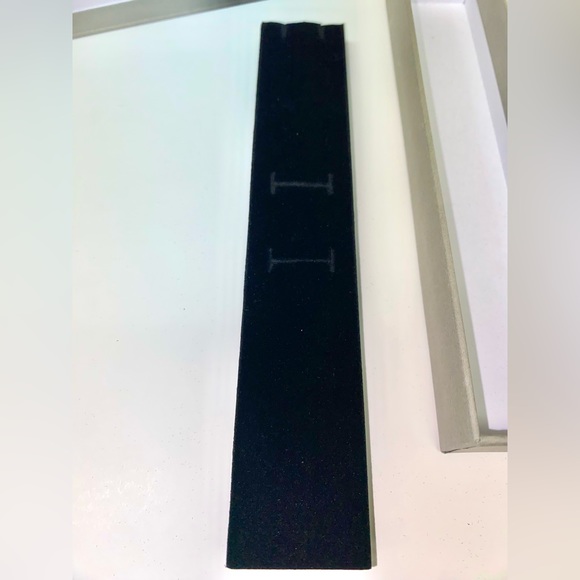 WHOLESALE | 5 pack of Long JEWELRY BOXES | Cardboard & Black Sponge Padding - Picture 8 of 14